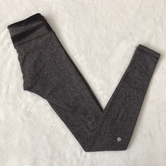 lululemon athletica Pants - Lululemon Athletica Gray and Black Size 2 Leggings